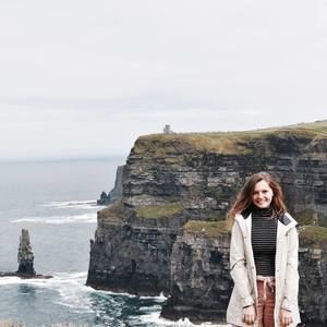 Meet your Posher, Claire